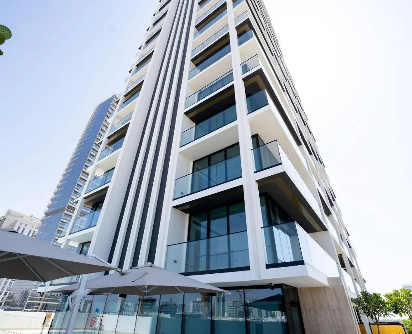 Modern & Elegant 1Br Apartment In Jvc Dubaj