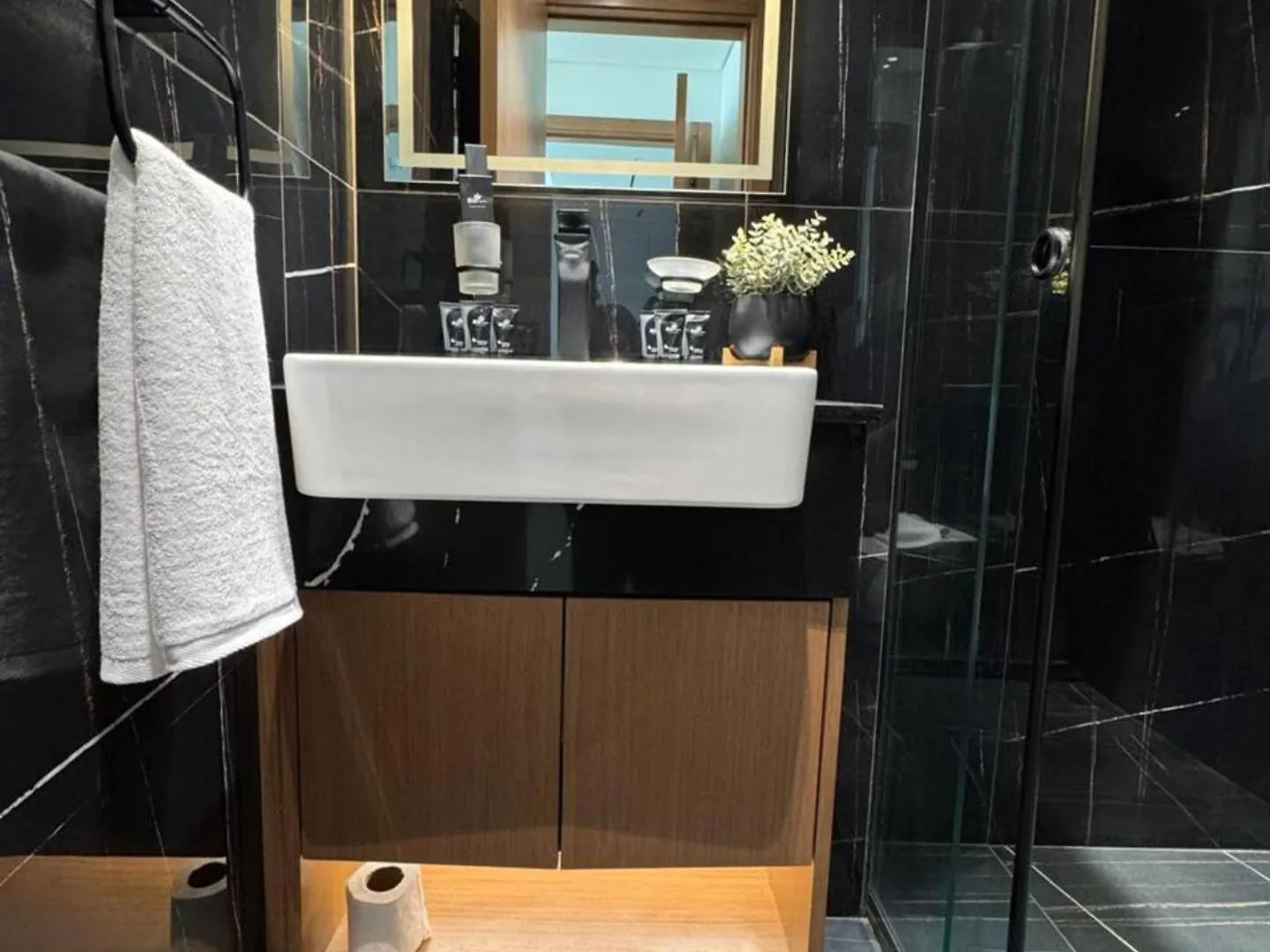 Modern & Elegant 1Br Apartment In Jvc Dubaj