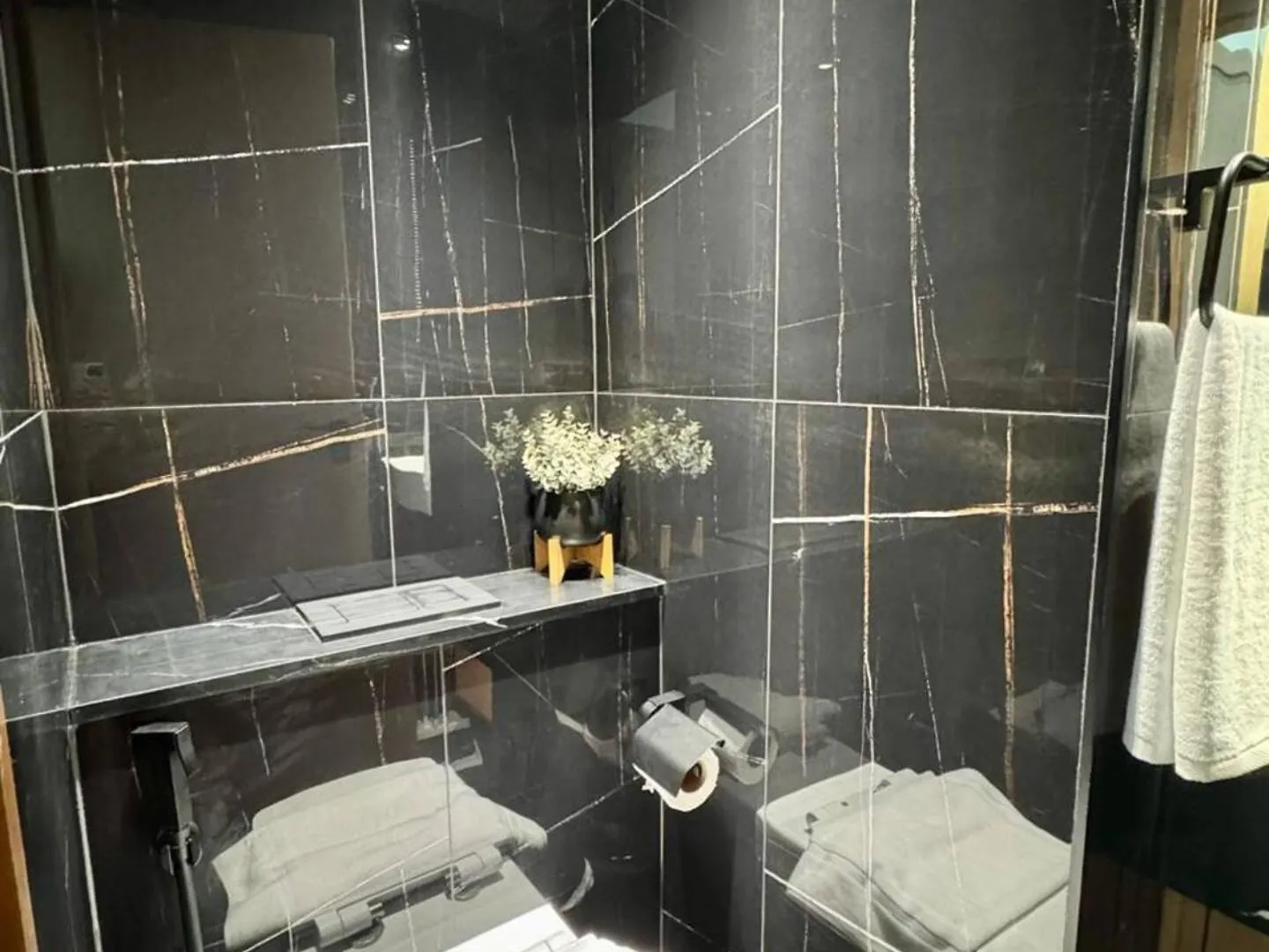 Modern & Elegant 1Br Apartment In Jvc Dubai 0*,  United Arab Emirates
